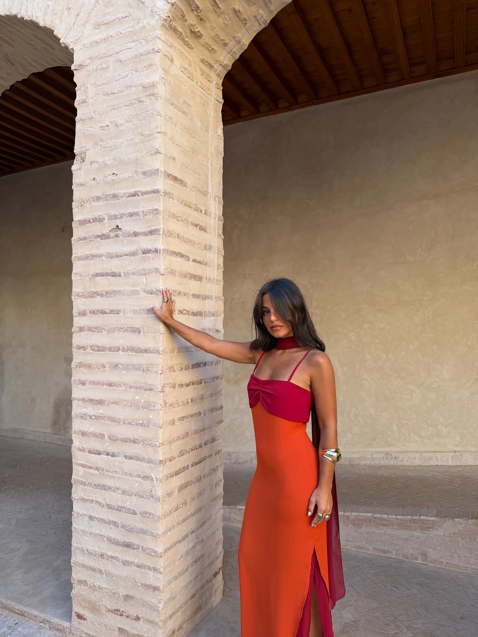 Zahara - Vestido Naranja y Rojo con Pañuelo Incluido