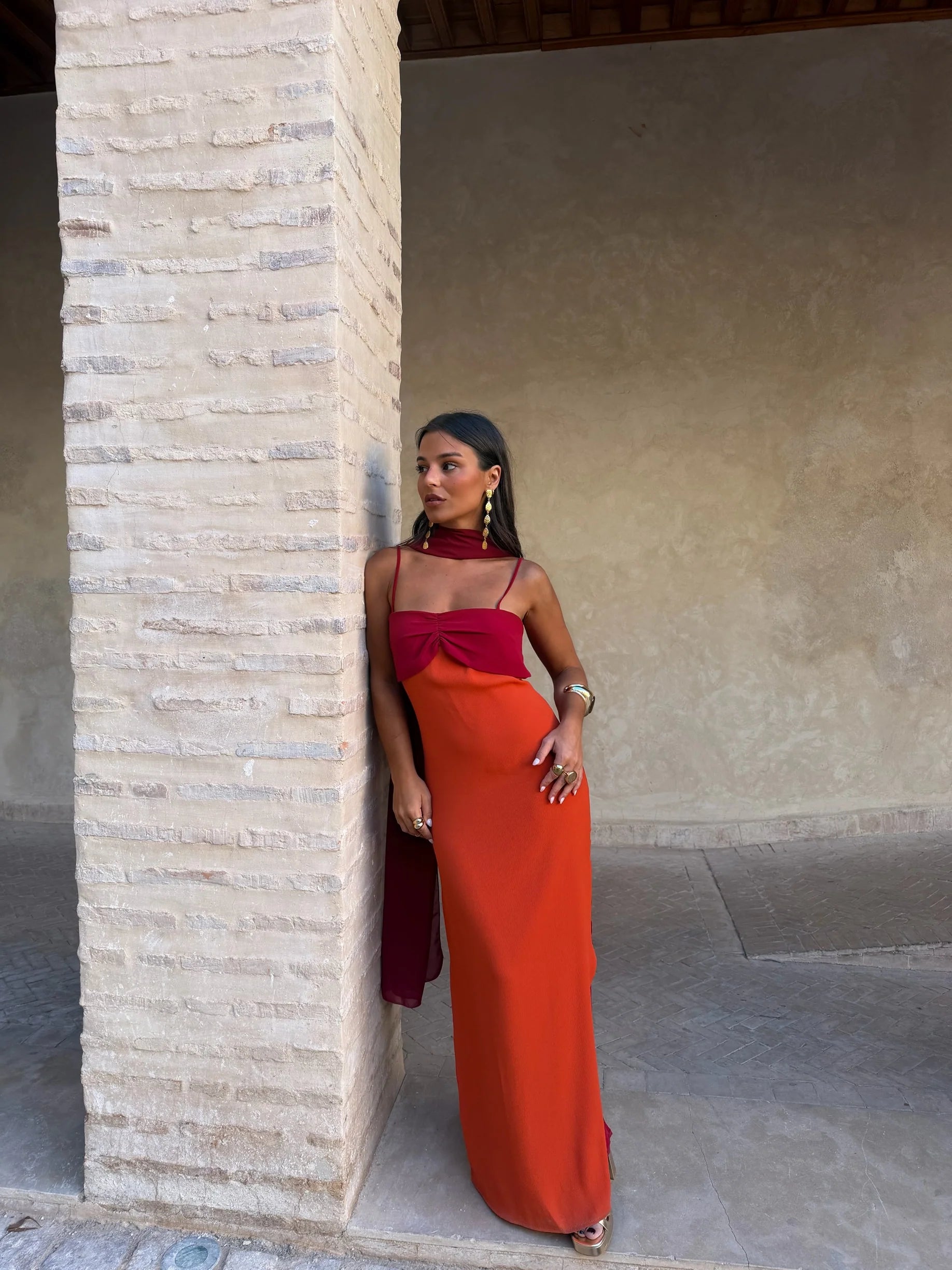 Zahara - Vestido Naranja y Rojo con Pañuelo Incluido
