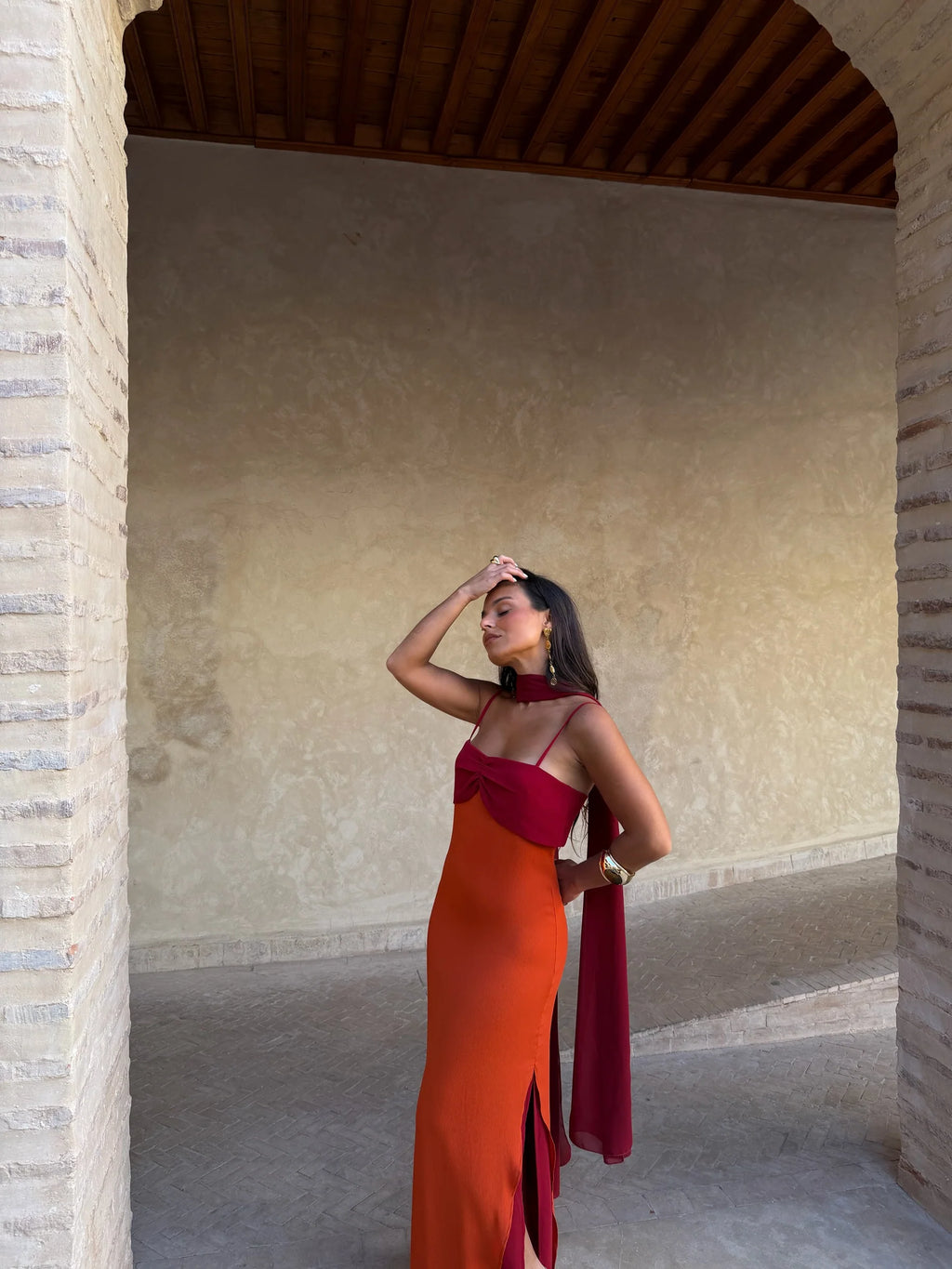 Zahara - Vestido Naranja y Rojo con Pañuelo Incluido