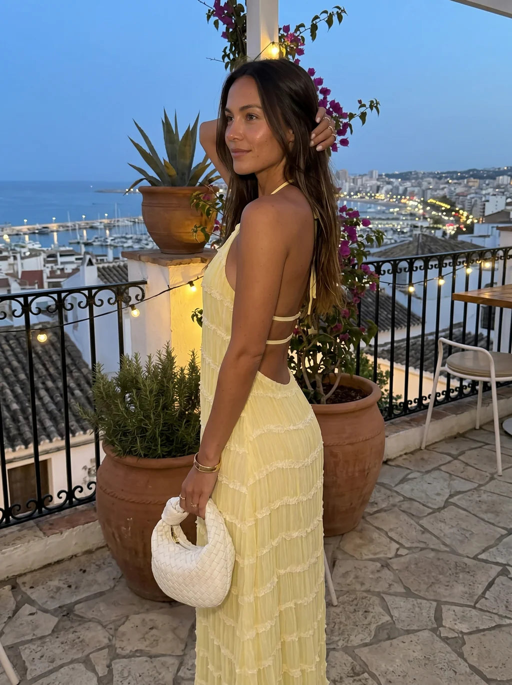 Ángela - Vestido Largo Halter con Volantes Escalonados