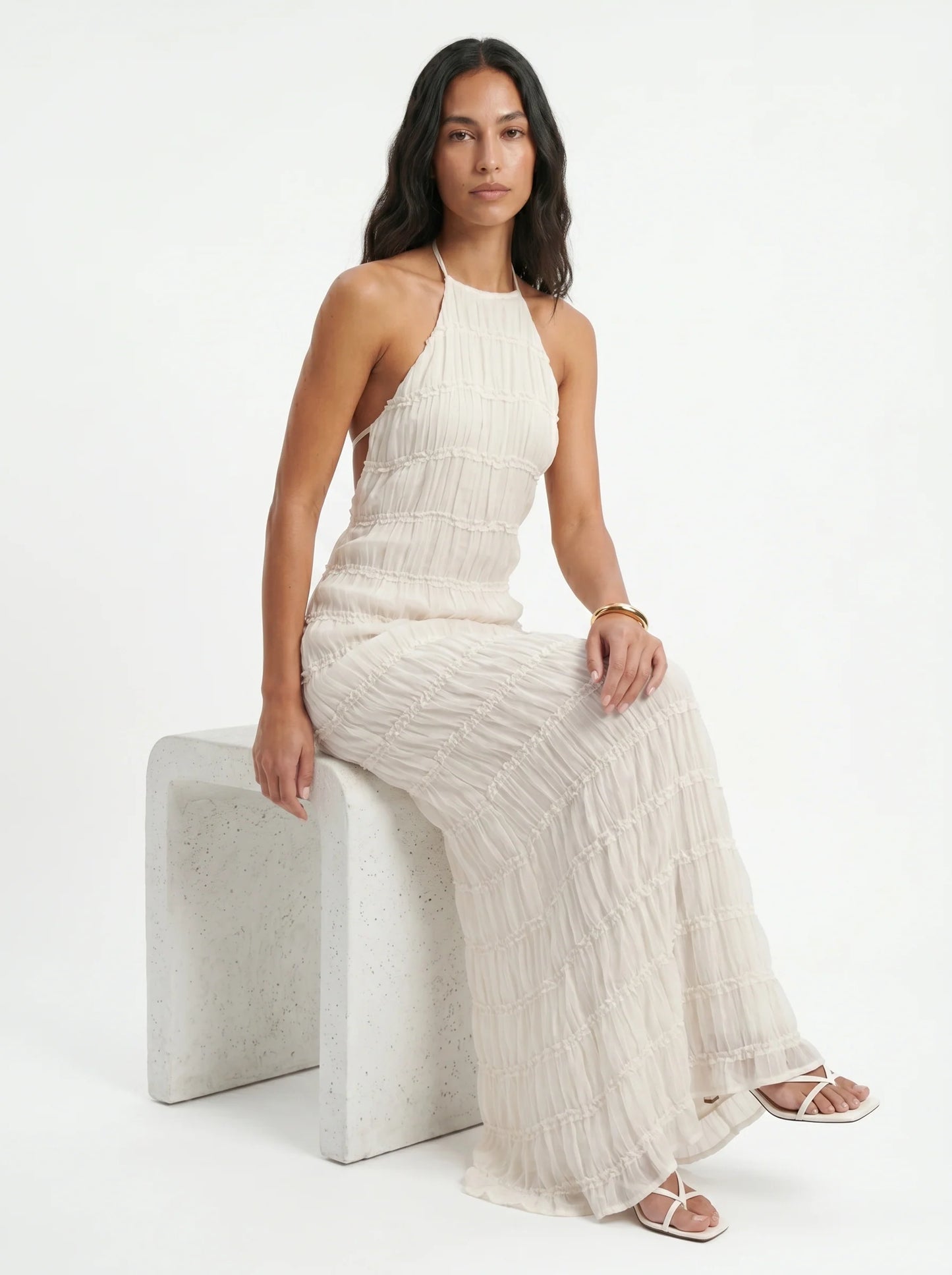 Ángela - Vestido Largo Halter con Volantes Escalonados