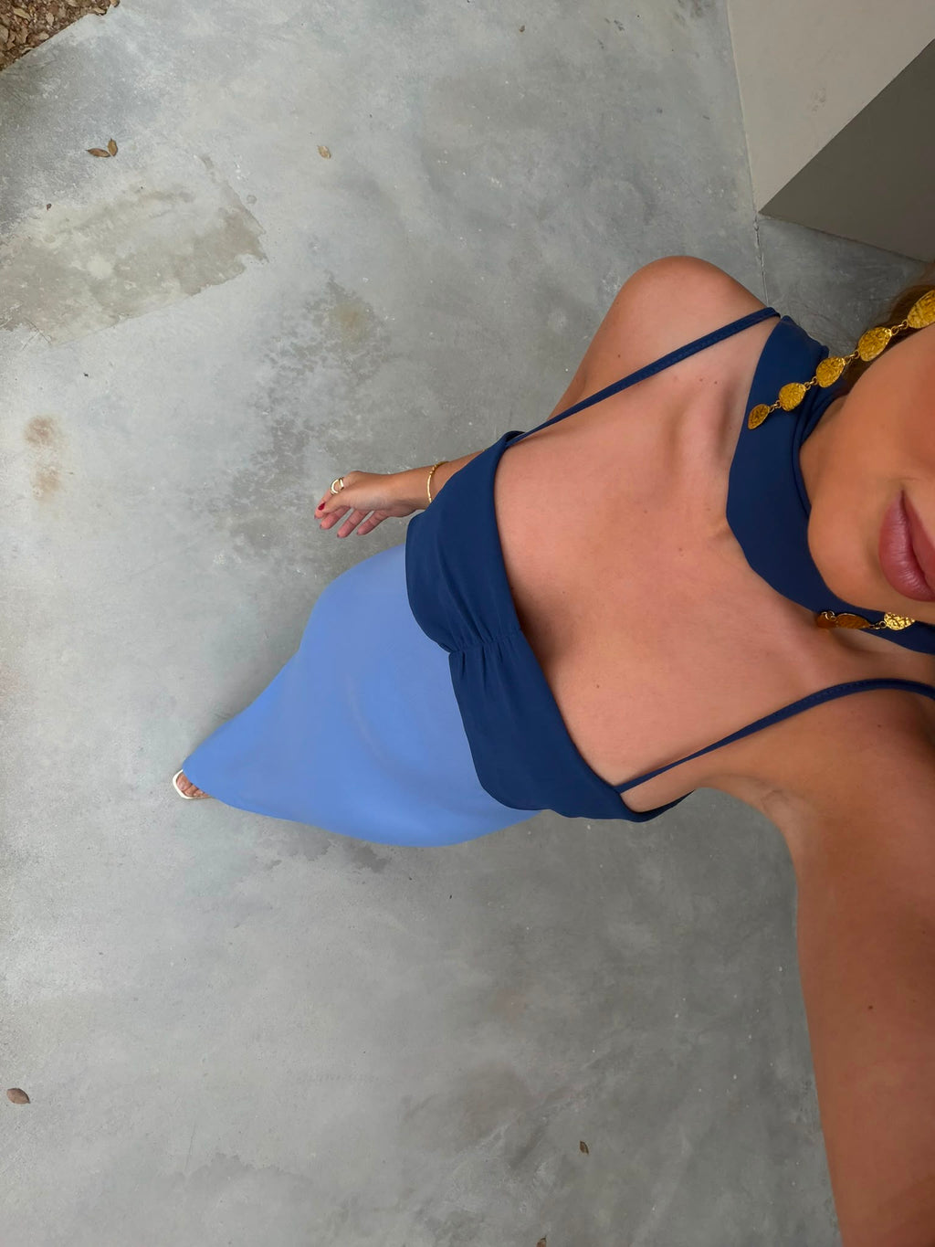 Zahara - Vestido Azul con Pañuelo Incluido