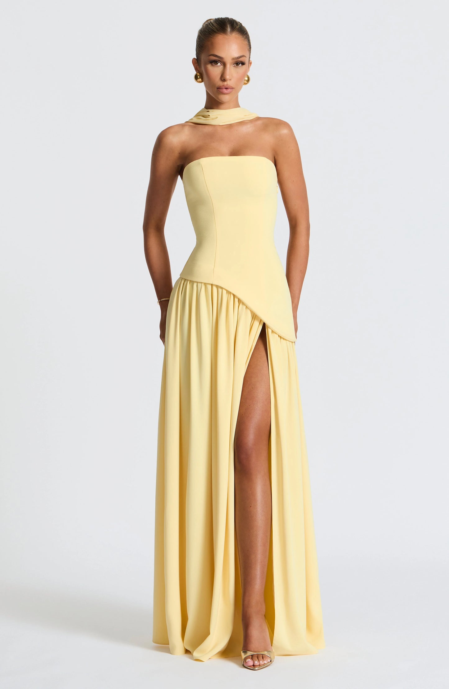 Zadie - Vestido Maxi Floral con Escote Halter